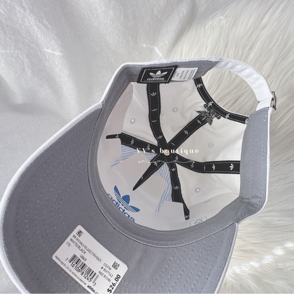 NWT Adidas Women Originals Relaxed Strap Back Hat Cap White Black - Picture 4 of 7